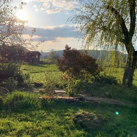 Jeux-Les-Bard Chambre D'Hotes Dans Les Champs מראה חיצוני תמונה