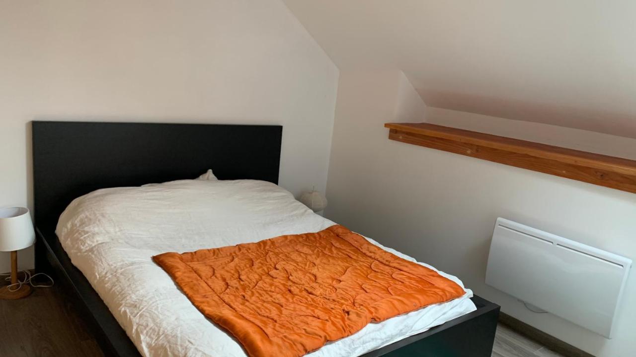 Jeux-Les-Bard Chambre D'Hotes Dans Les Champs מראה חיצוני תמונה