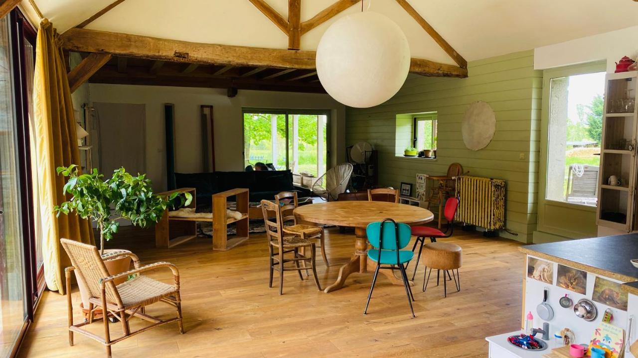 Jeux-Les-Bard Chambre D'Hotes Dans Les Champs מראה חיצוני תמונה